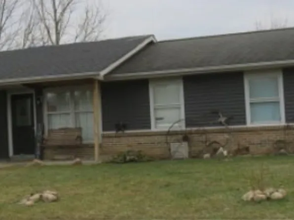 406 Crestview Dr, Kendallville, IN 46755