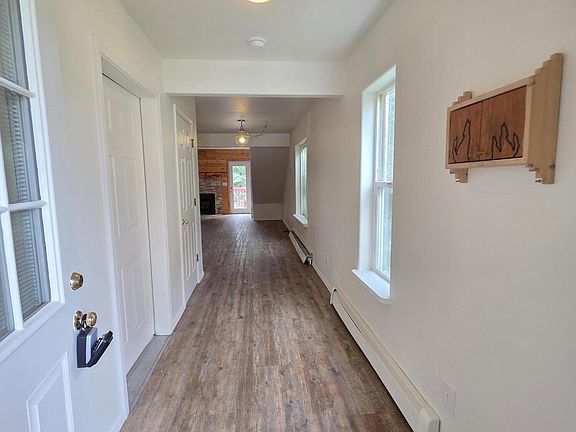 5th image of 17015 Riddell St