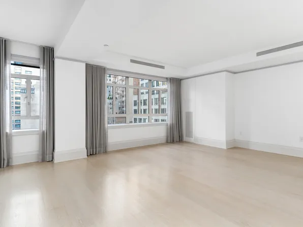 21 East 61st Street image 4 of 18