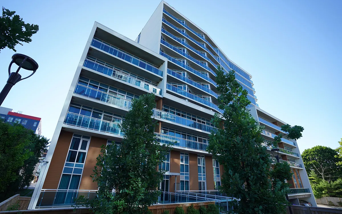 Building Photo - 255 Sunview St