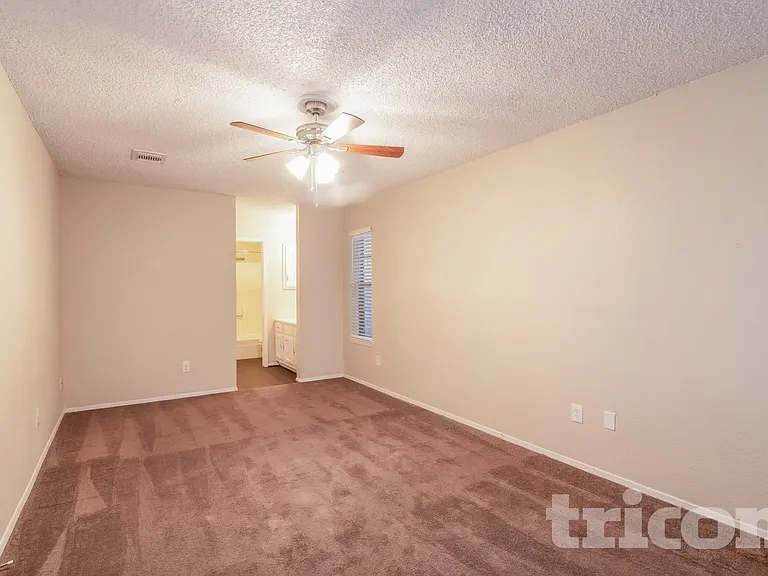 17719 Glenpatti Dr — Photo 7