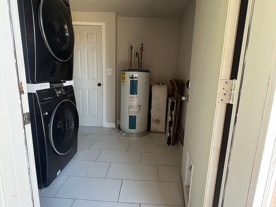 1st image of 1624 Manzanita St