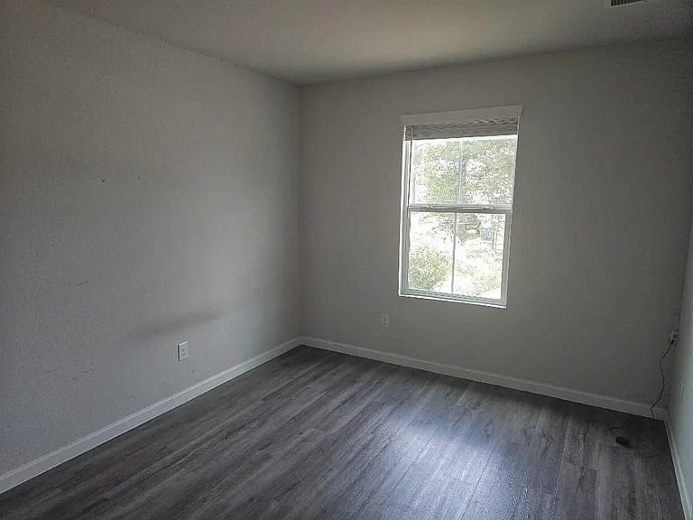 501 Hines St #B — Photo 8