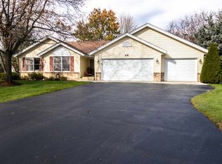 96 Bristlewood Ct, Rockton, IL 61072