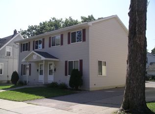 819 Scott Ave, Oshkosh, WI 54901