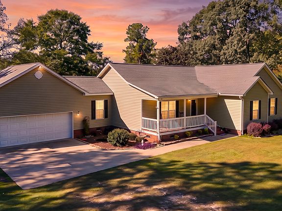 2nd image of 2090 Colony Dr