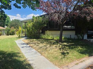 1662 Dunbar Ln, Bishop, CA 93514