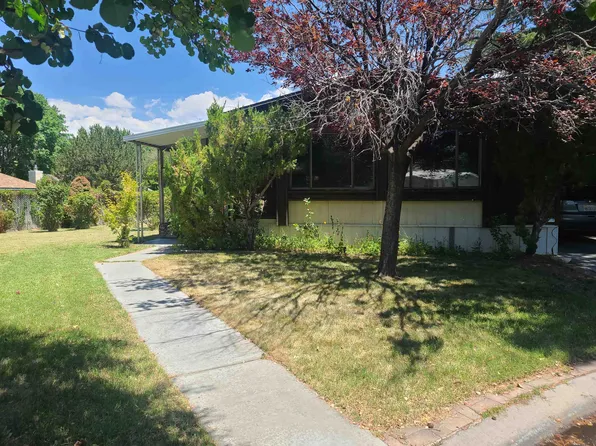 1662 Dunbar Ln, Bishop, CA 93514