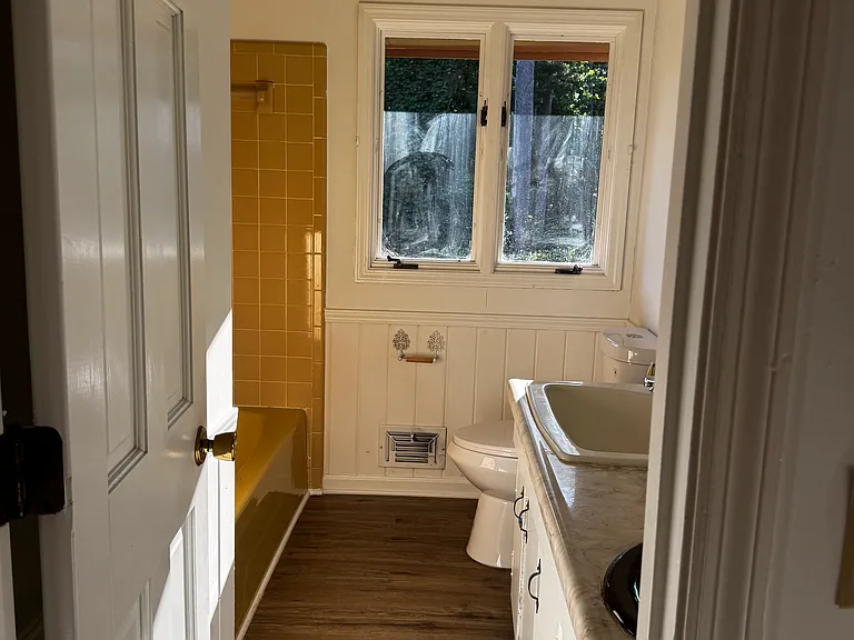 12610 Providence Rd — Photo 21