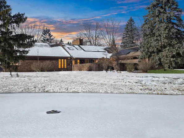 7940 Wolf Rd, Burr Ridge, IL 60527