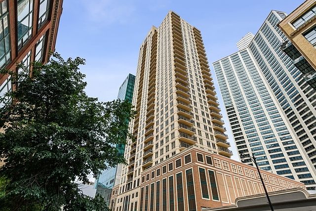 1st image of 1111 S Wabash Ave APT 1207