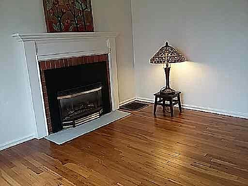 3rd image of 33 Orchard Dr