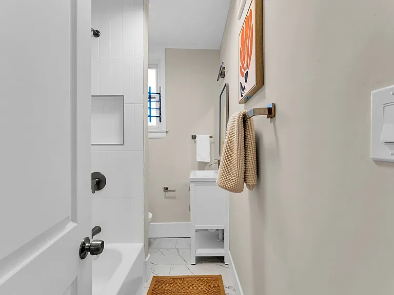 The Woodrow at 300 E 30th Street — Photo 13