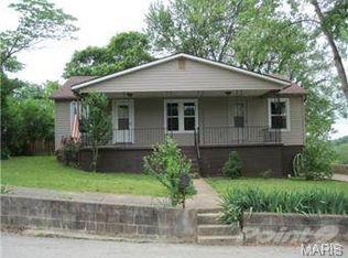 404 Spring St, Waynesville, MO 65583