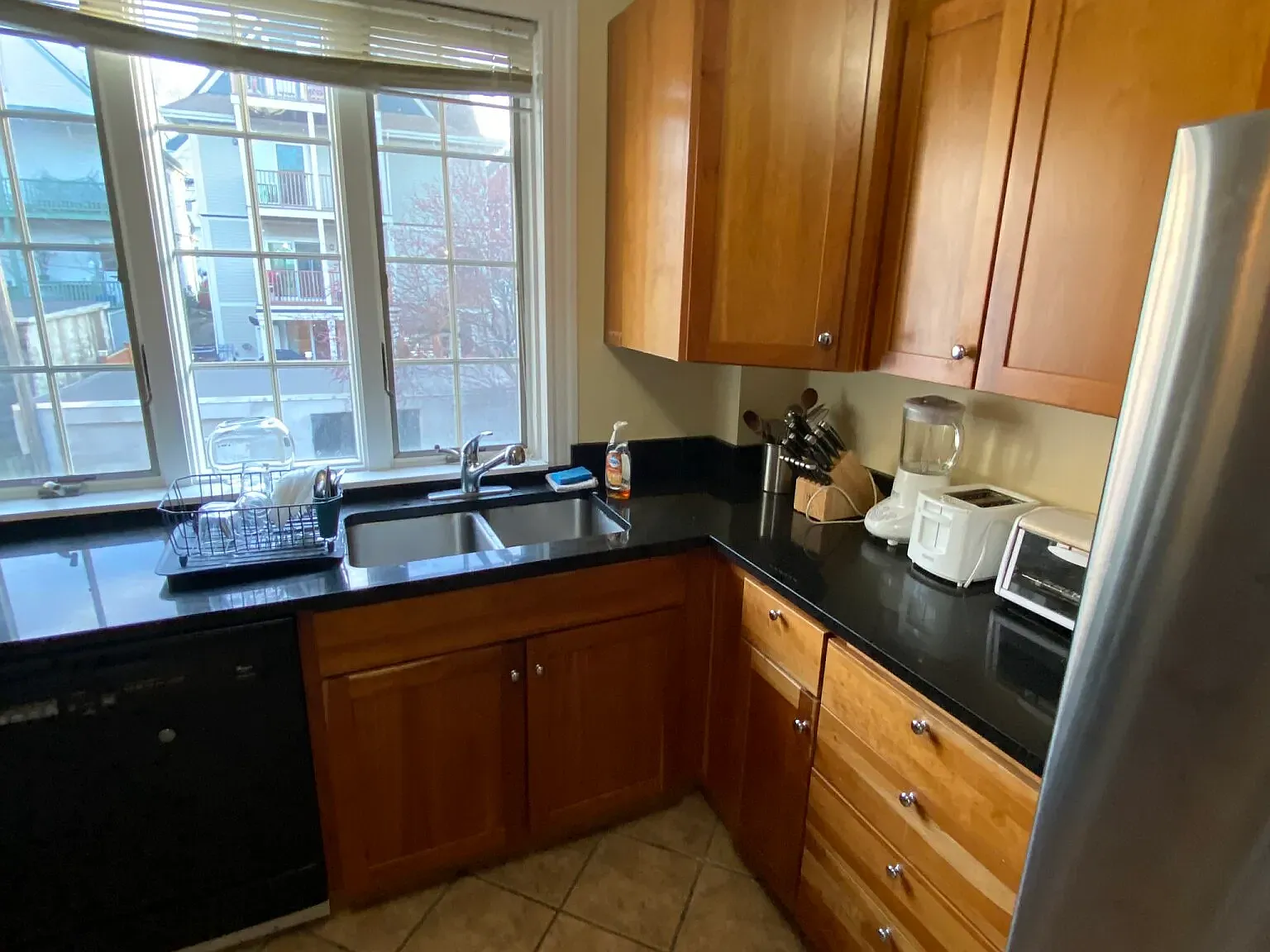 5 bed, $5,495 — Photo 2