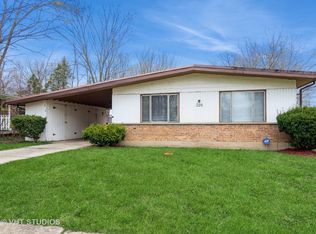 226 Shabbona Dr, Park Forest, IL 60466