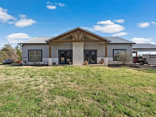 5379 Brown Ln, Madisonville, TX 77864