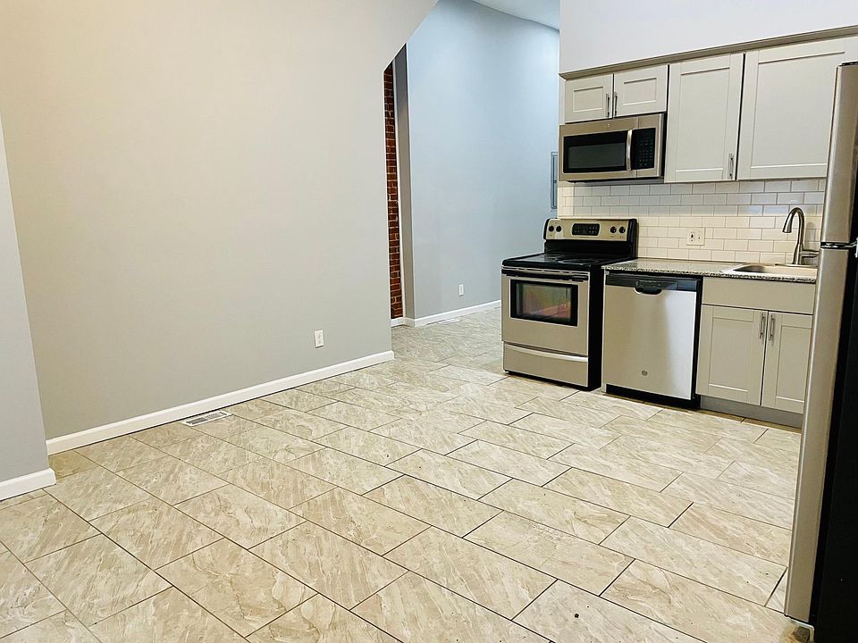 1st image of 3304 California Ave #A
