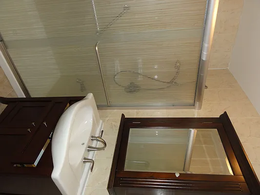 Rented by Peregrine Realty Group LLC | media 16