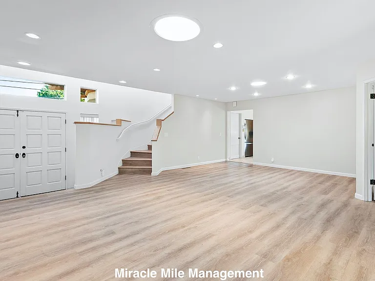 2503 Las Gallinas Ave — Photo 5