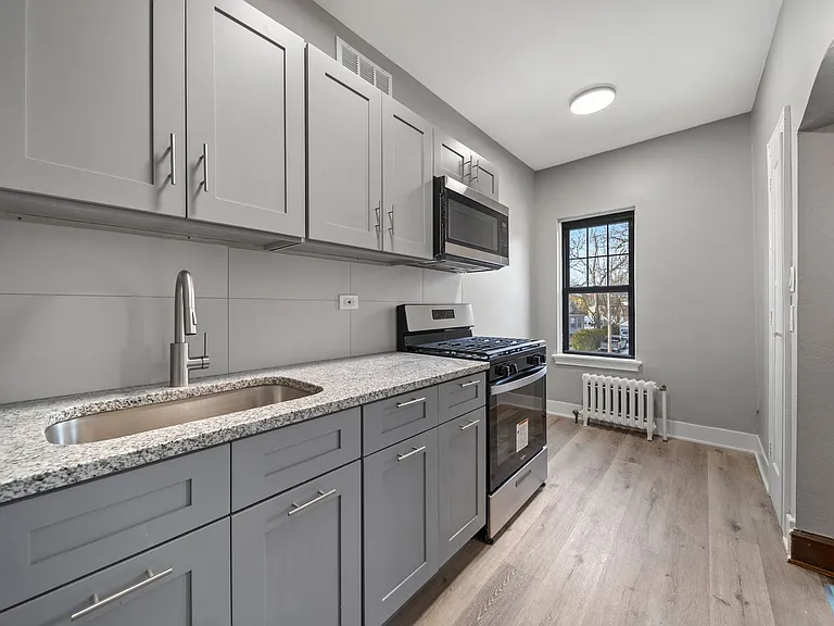 Bella Casa Apartments — Photo 6