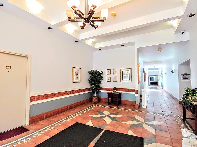 10 Weston Ave #114 — Photo 21