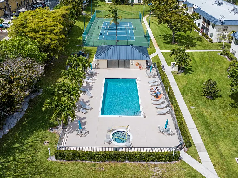 3020 Florida Blvd #202-C — Photo 25