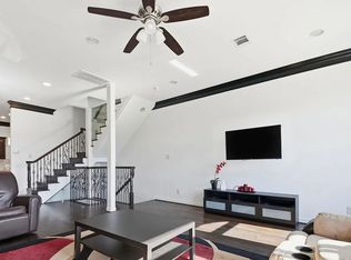 146 Carson Ct #146, Houston, TX 77004