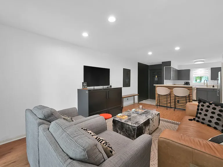 12100 Melville Dr #403D — Photo 9