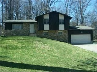 29 Guise Park Dr, Munroe Falls, OH