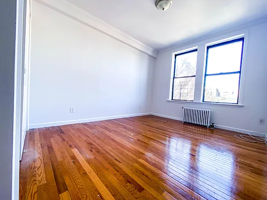 Rented by Voro New York | media 37