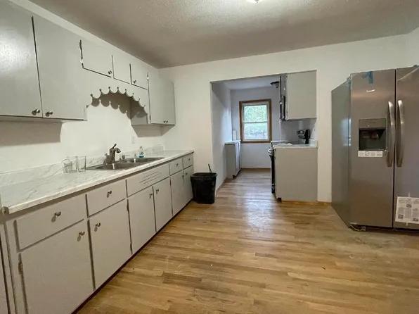 825 Amoretti St, Lander, WY 82520