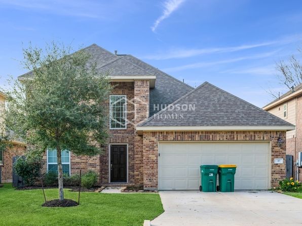 37 Hallmark Dr