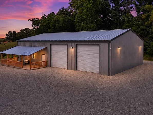 2184 W Liberty Ave, Springdale, AR 72762