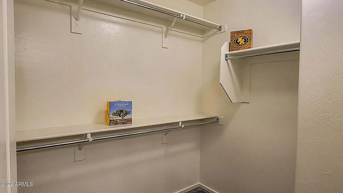 2 bed, 2.5 bath, 1315 sqft, $2,100 — Photo 3