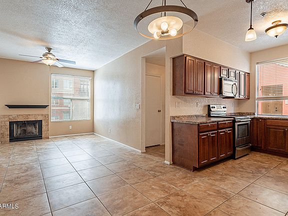 4th image of 154 W 5TH Street #120