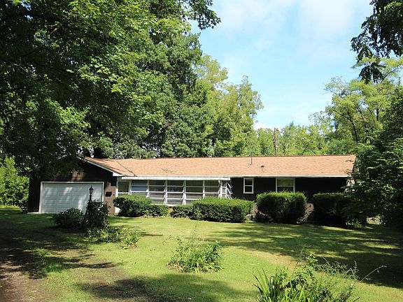 3rd image of 5726 Refugee Rd NW