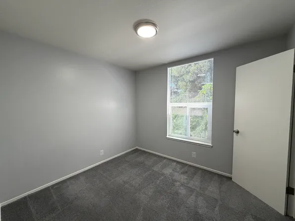 475 Alcatraz Ave, 475 Alcatraz Ave #8, Oakland, CA 94609