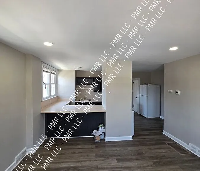 4344 Vista St #1 — Photo 8