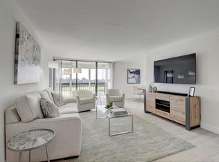 1565 Bridgewood Dr, Boca Raton, FL 33434