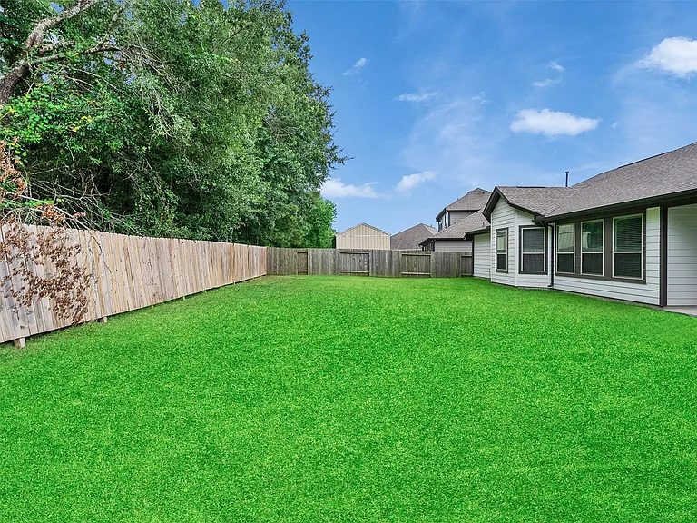 8510 Amber Bend Dr — Photo 41