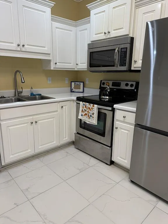 8115 Singletary St — Photo 4