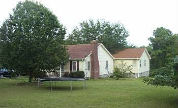 2nd image of 340 Bladenburg Rd