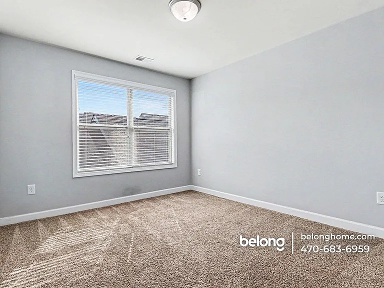 8005 Pierpoint Ln — Photo 6