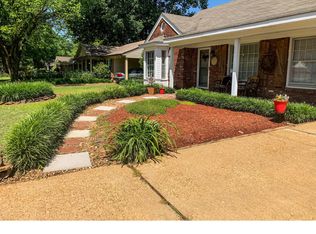 2122 Cedarcrest Dr N, Southaven, MS 38671
