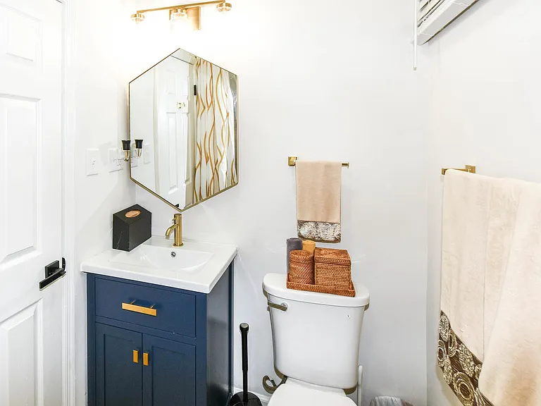 554 Newcomb St SE #4 — Photo 22