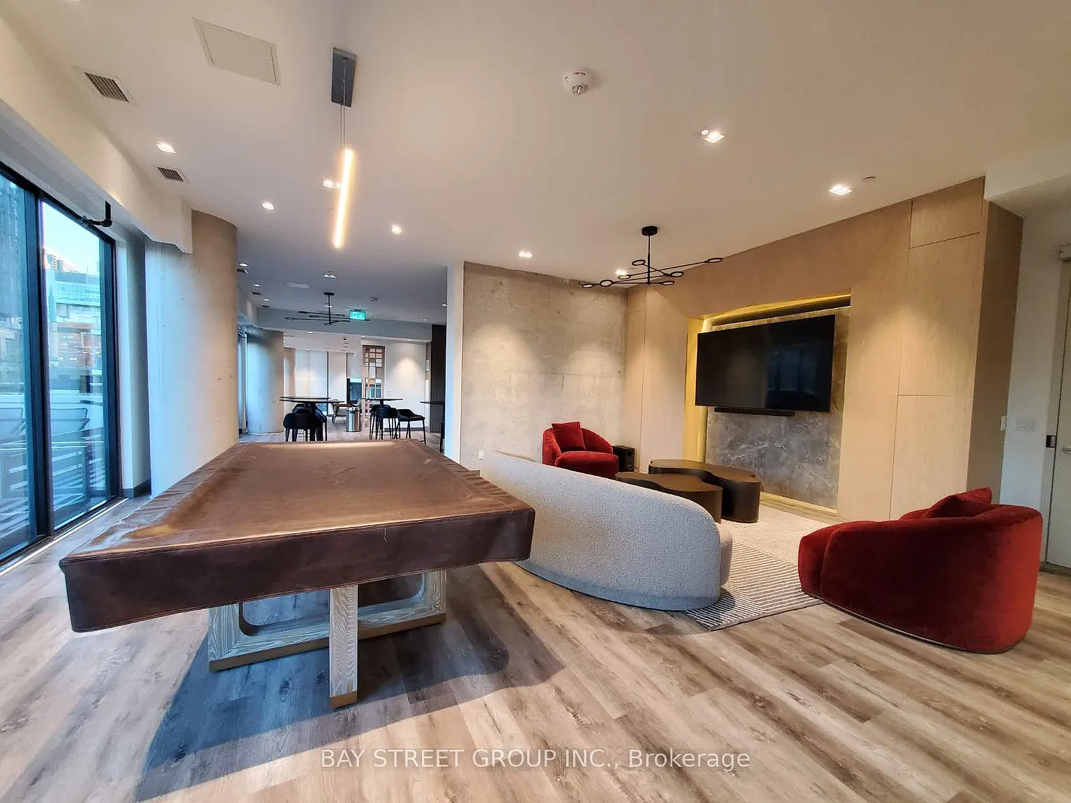 1 bed, $2,200 — Photo 3