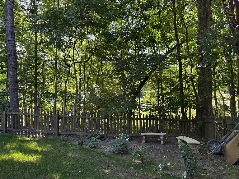 220 Revermede Ct — Photo 14