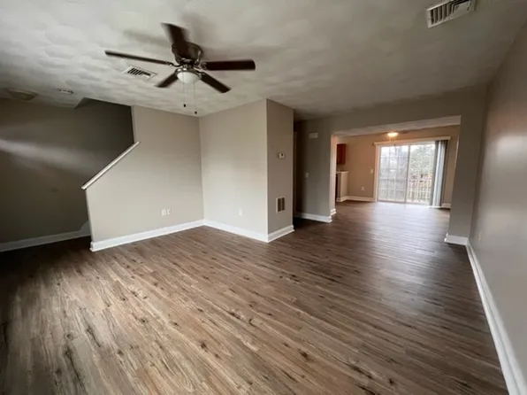 27 B Asselin St #2, Warren, RI 02885