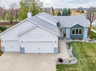 4803 Rose Creek Pkwy S, Fargo, ND 58104